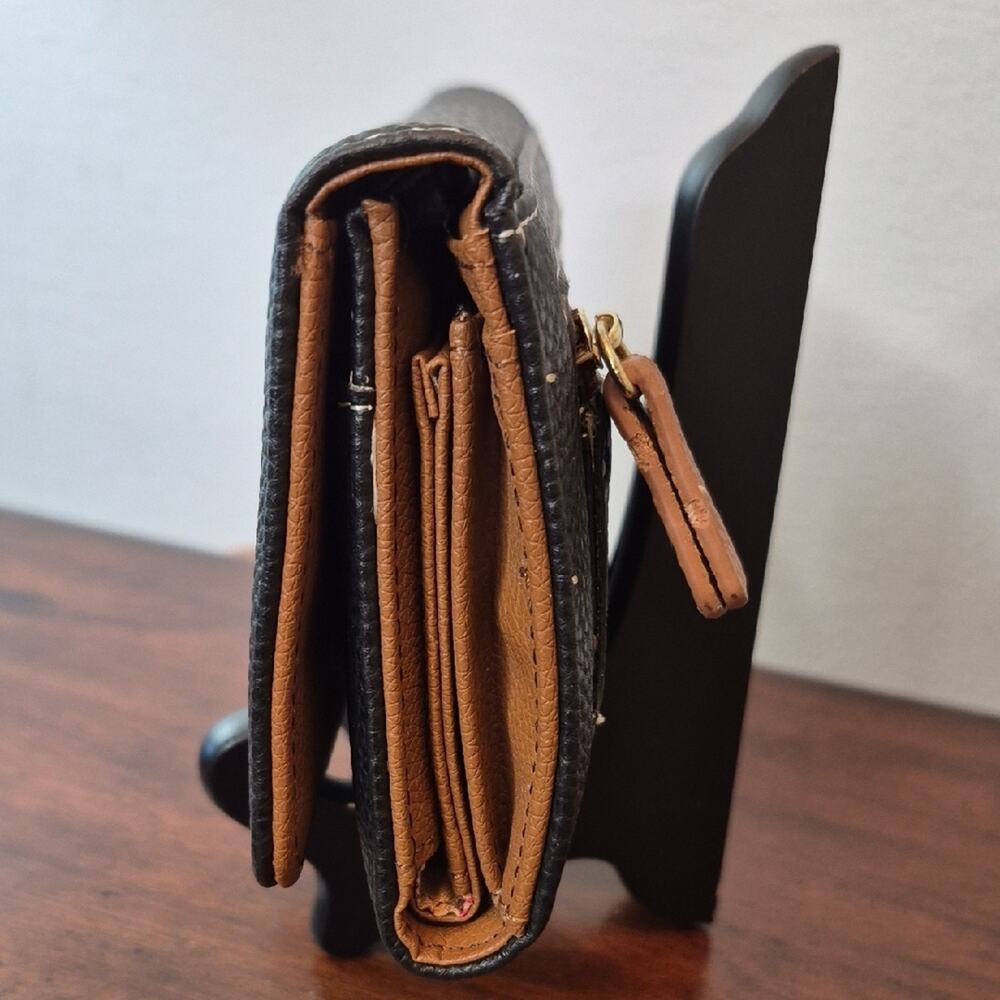 Stone Mountain Accessories Black Pebbled Wristlet Wallet with Tan Strap - Picture 9 of 16